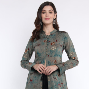 Slitted Top